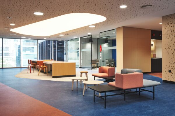 Uniwersytet w Wollongong, Dubaj 
